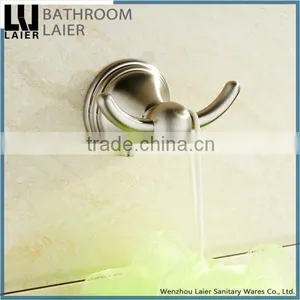 Grooming China Manufacture Zinc Alloy Brush Nicked Bathroom Sanitary Items Wall Mounted Double Robe Hook thumbnail-2