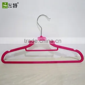 Wholesale Rubber Clothes Hangers thumbnail-1