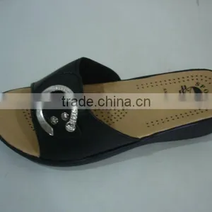 Latest and Popular Nursing EVA Slipper Shoes 2012 thumbnail-1