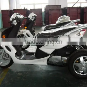 150cc Reverse Trike Scooter thumbnail-2