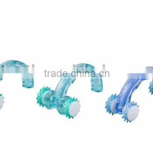 Plastic Back Massager thumbnail-1