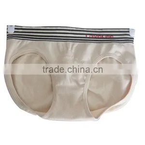 Yiwu Big Factory Produce 100% Cottone Flower Embroidery Underwear Women thumbnail-1