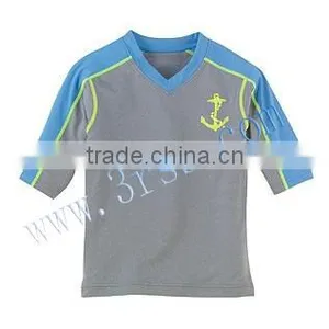 Young Boy's Rash Guard With V Neck in Grey thumbnail-1