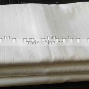 Thread Count of 250 20% Polyester 80% Cotton Regular Item thumbnail-1