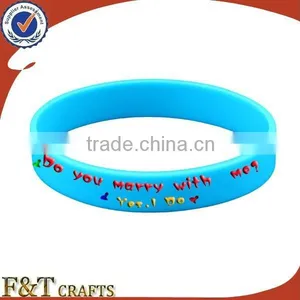 Cool Mens Debossed Cheap Custom Silicone Slap Bracelet With Pedometer for Kids thumbnail-4