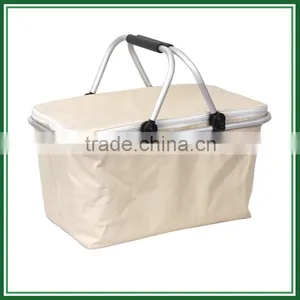 Custom Luxury Picnic Basket for 2 Person thumbnail-4