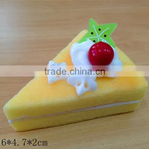 High Simulation Cake Model / Triangle Artificial Colorful Cakes for Keychain and Fridge Magnet thumbnail-1