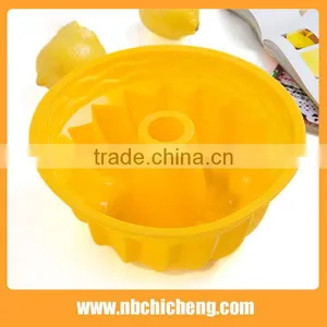 Kitchen Tools Silicone Pumpkin Shape Cake Mold Muffin Baking Pan thumbnail-3