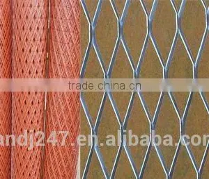 Low Carbon Steel Welded Wire Mesh With Red Color thumbnail-3