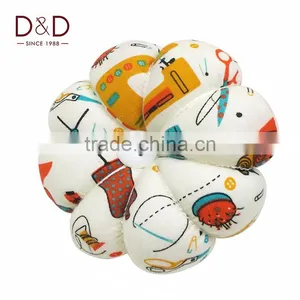 D&D Pumpkin Fabric Needles Pin Cushion Sewing With Elastic Wrist Belt thumbnail-1