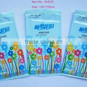 Wet Wipes for Clensing Lady's Skin thumbnail-1