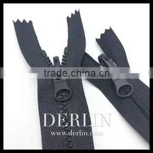 Black Plastic Nylon 3# Reversible Zipper Slider thumbnail-1