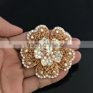 Metal Flower AB Rhinestone Brooch Pin,Color Rhinestone Brooches And Pins For Wedding Imitation thumbnail-1