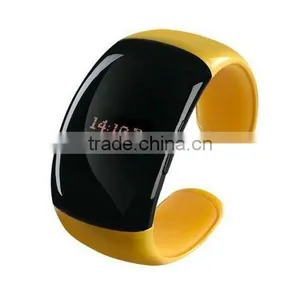 New Fashion Bluetooth Low Energy Bracelet Incoming Call Vibrate Alert Bracelet thumbnail-1