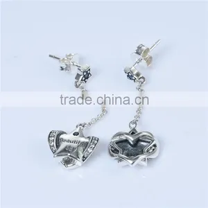 Long Fashion Design Raw Material Engraved Hanging Pave Diamond Earrings thumbnail-2