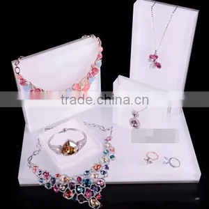 Fancy Colorful Centerpiece Acrylic Jewelry Display Block / Rook / Stand thumbnail-3