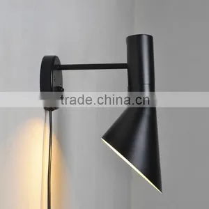 Unique Design European Classical Metal Wall Lamp thumbnail-2