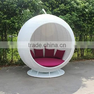 Garden Furniture Luxury Rattan White Apple Sunbed thumbnail-3