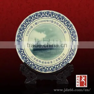 Modern Design High Gloss Hand Painted Gifts Ceramic Commemorate Plate Made in China thumbnail-1