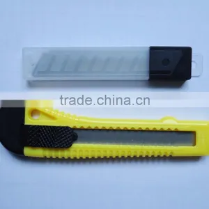 For Promotional Simple Style Plastic Grip Utility Knife / Cutter Knife thumbnail-1