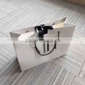 2016 China Factory Custom Cheap High Quality Fancy Christmas Paper Gift Bags thumbnail-1