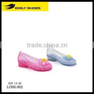 Kid 's Shoe With Lovely Flower thumbnail-1
