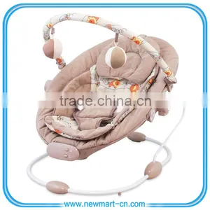 Infant Rocking Chair With Music and Vibration thumbnail-3