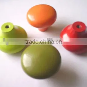 Painting Different Color Novelty Furniture Wooden Knob thumbnail-1