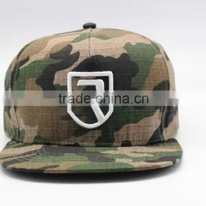 3D Embroidery Logo Camo Snap Back Hip Hop Trucker Hat thumbnail-2