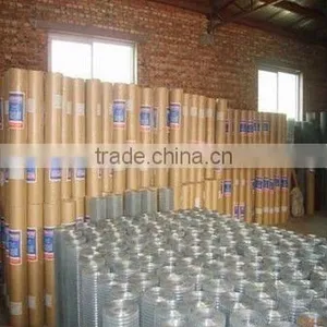 Galvanized Welded Wire Mesh Fence Panel thumbnail-2