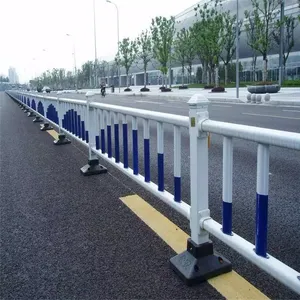 Municipal Road Guardrail Manufacturers Highway Intermediate Traffic Fence thumbnail-5