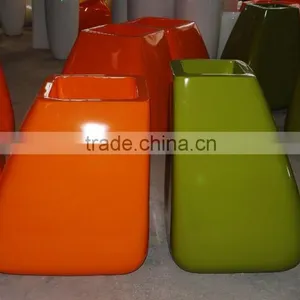 Colorful Fiberglass Flower Pot Set of 3 in Different Size thumbnail-2