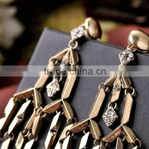 Statement Wholesale Fashion Alloy Tassel Drop Earring Vintage Crystal Pendant Earring thumbnail-5