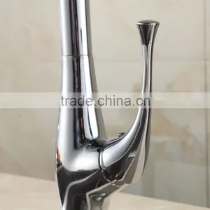 All-season Performance Kitchen Faucet thumbnail-6