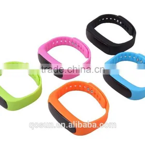 Gadgets 2016 Newest Innovative Products Activity Tracker Bracelet Swimming and Diving Wristband Qosun E02 thumbnail-6