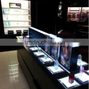 Russia Acrylic Lit Panel Store Display Panel Vitrine Display Panel thumbnail-3