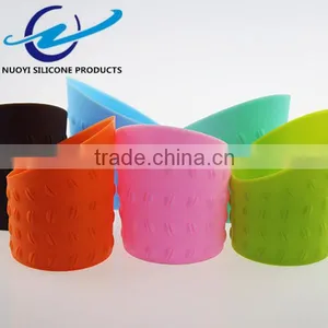 Oblique Bump Silicone Cup Sleeve thumbnail-1