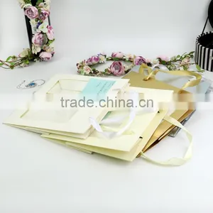 Chinese Factories Wholesale Custom Fashion Beautiful Glossy Paper Shopping Bags, Cheap White Paper Bag thumbnail-5