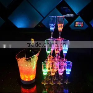 Vodka Cup Coupe Vodka Vodko Pokalo thumbnail-1