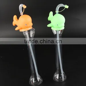 Puffer Shape Plastic Beach Cup With Straw thumbnail-5
