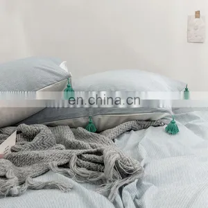 Factory Direct Sell Nordic Style Comforter Winter Bedding Set Cotton With Ball Fringe thumbnail-3