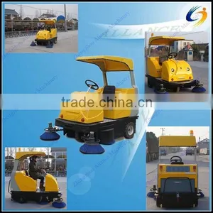 Ride-on Road Sweeper Machine With Battery thumbnail-1