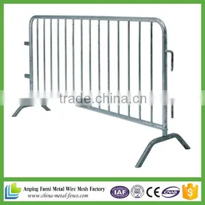 Powder Coated Interlocking Construction Steel Crowd Control Barricade thumbnail-5