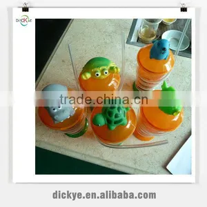 Plastic Cups With Straw and Lid thumbnail-6