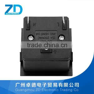 The Universal Outlet Socket thumbnail-2