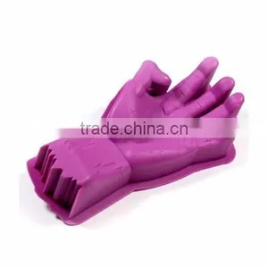 Lovely Personalized Hand Shaped Silicone Big Ice Cube Tray thumbnail-2