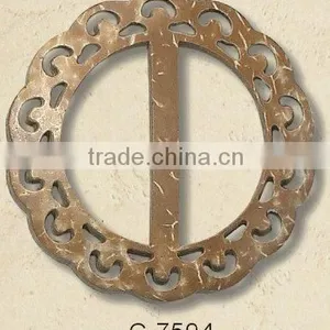 Natural Coconut Buckle thumbnail-1