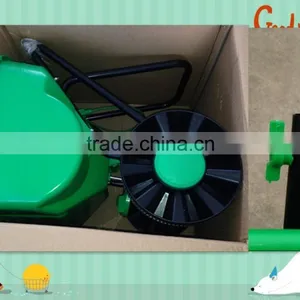 TC2027 Handy Salt Spreader thumbnail-6