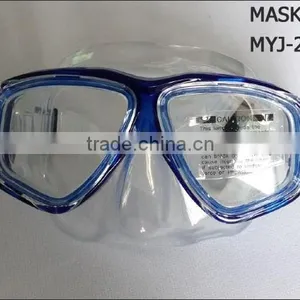 SCUBA Diving Black Mask thumbnail-6
