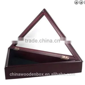 Customize High-grade Triangle Wooden Flag Box thumbnail-3